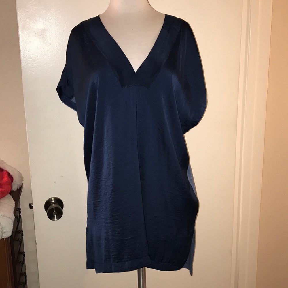Vince Camuto top